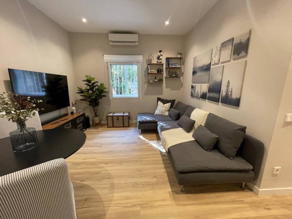 appartamento in vendita a Milano in zona Sempione