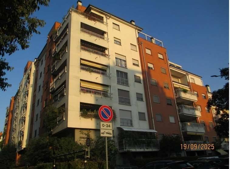 appartamento in vendita a Milano in zona Quarto Oggiaro