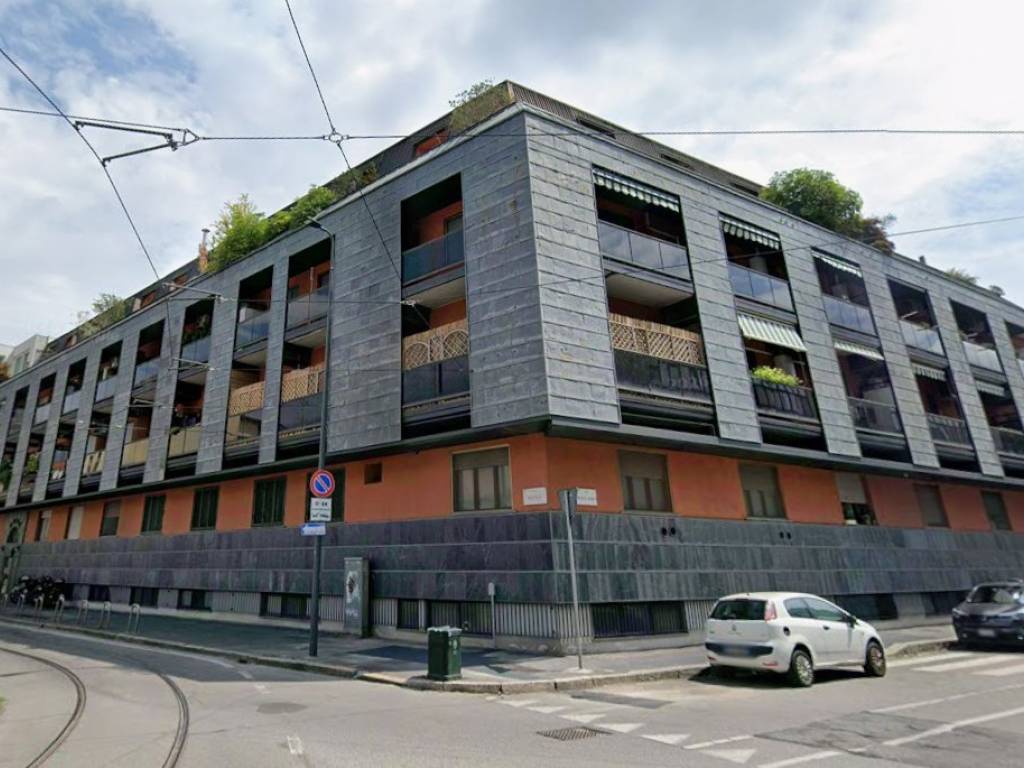 appartamento in vendita a Milano in zona Vigentino