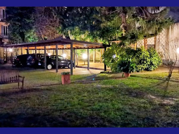 appartamento in vendita a Milano in zona Isola