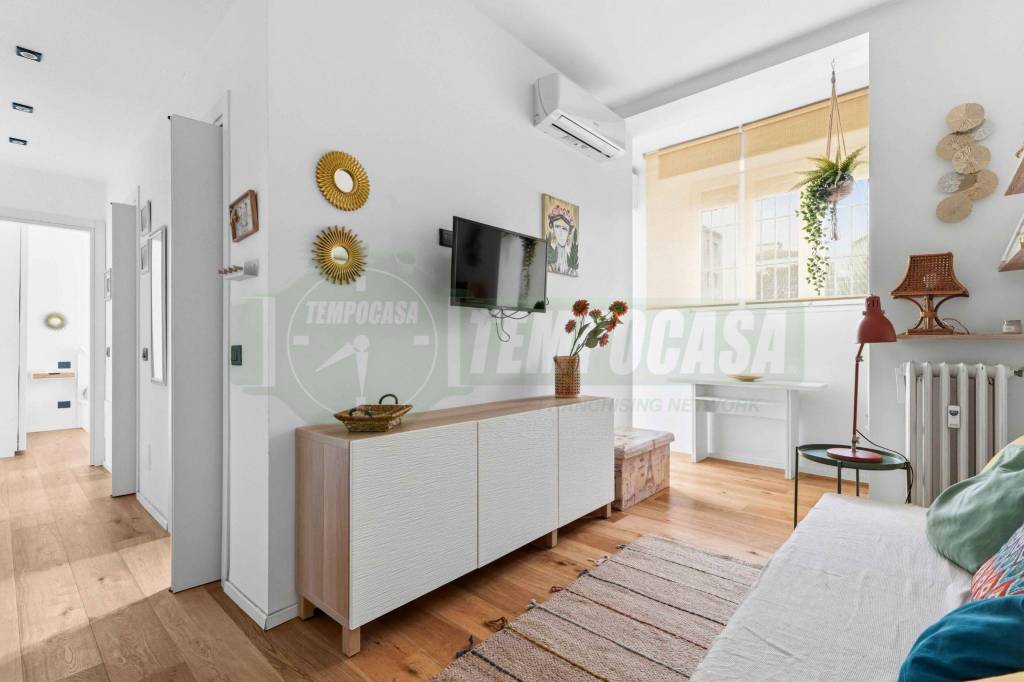 appartamento in vendita a Milano in zona Porta Genova