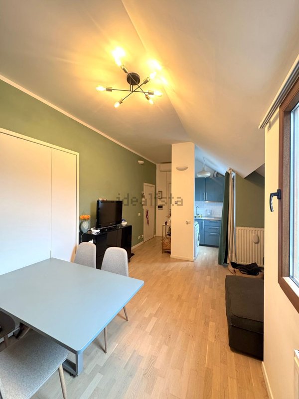 appartamento in vendita a Milano in zona Isola