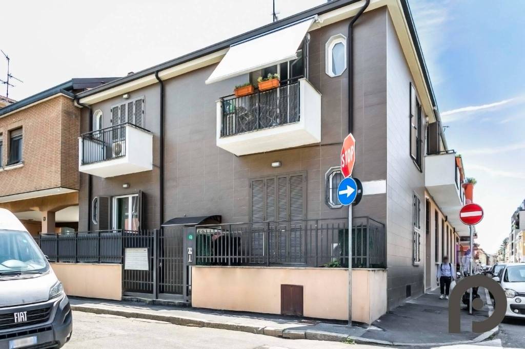 appartamento in vendita a Milano in zona Gorla