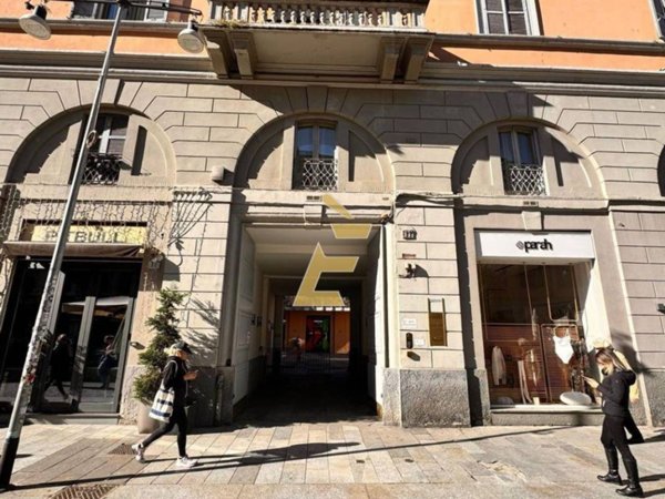 appartamento in vendita a Milano in zona Porta Garibaldi