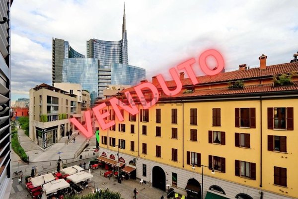appartamento in vendita a Milano in zona Porta Garibaldi