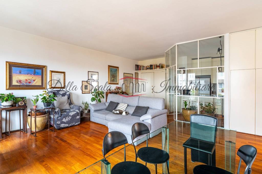 appartamento in vendita a Milano in zona Maggiolina