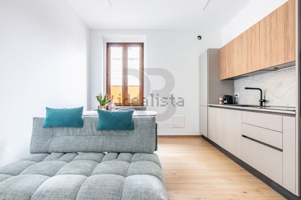 appartamento in vendita a Milano in zona Porta Genova