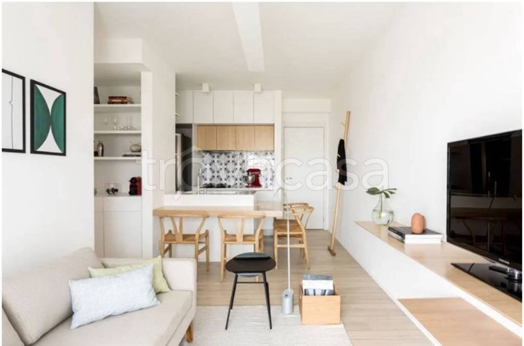 appartamento in vendita a Milano in zona Solari