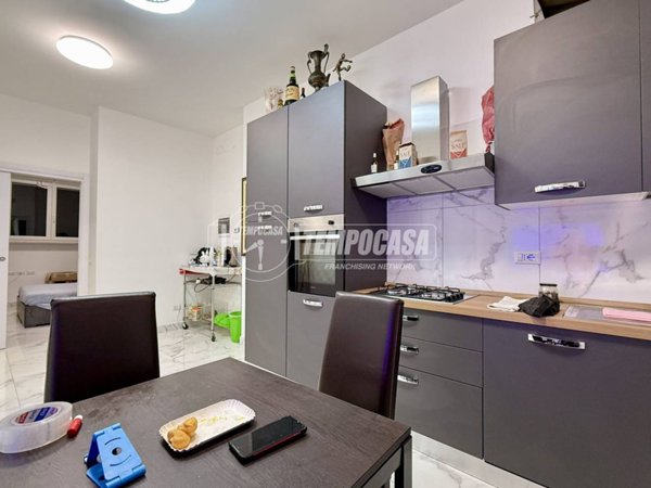 appartamento in vendita a Milano in zona Baggio