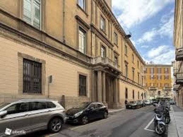 appartamento in vendita a Milano in zona Sant'Ambrogio