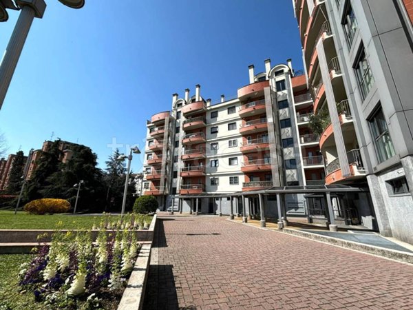 appartamento in vendita a Milano in zona Segnano