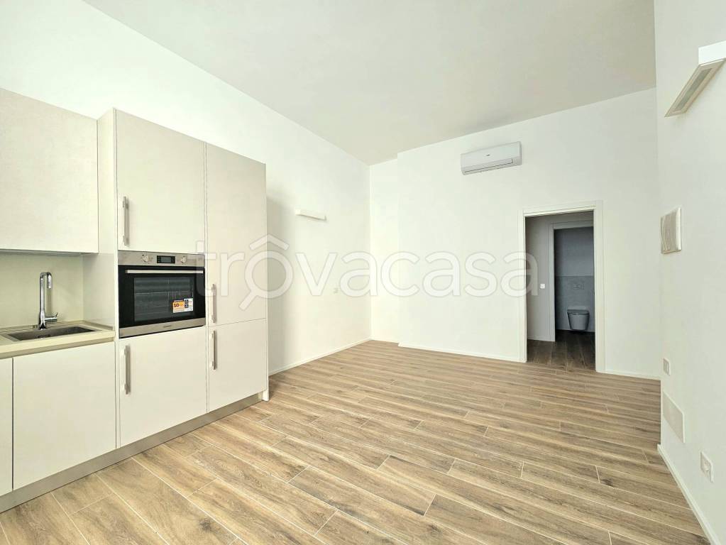 appartamento in vendita a Milano in zona Vigentino