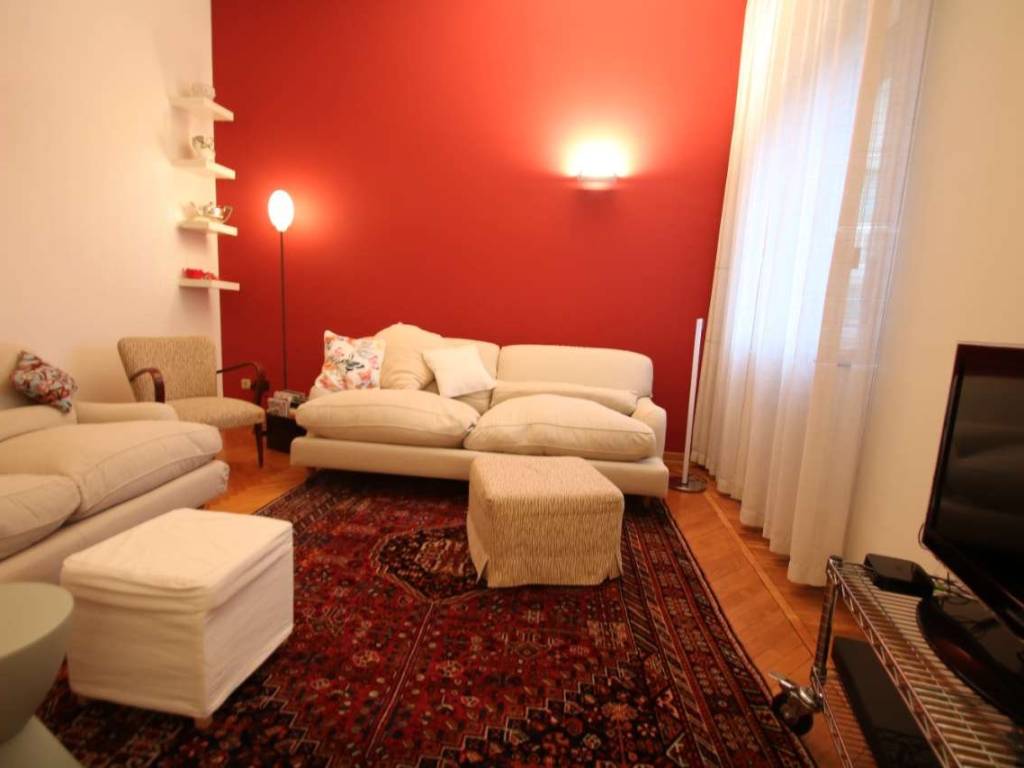 appartamento in vendita a Milano in zona Guastalla