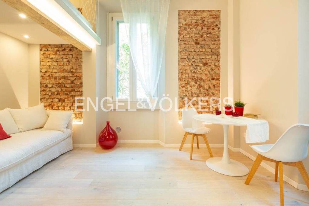 appartamento in vendita a Milano in zona Cagnola