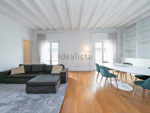 appartamento in vendita a Milano in zona Porta Venezia