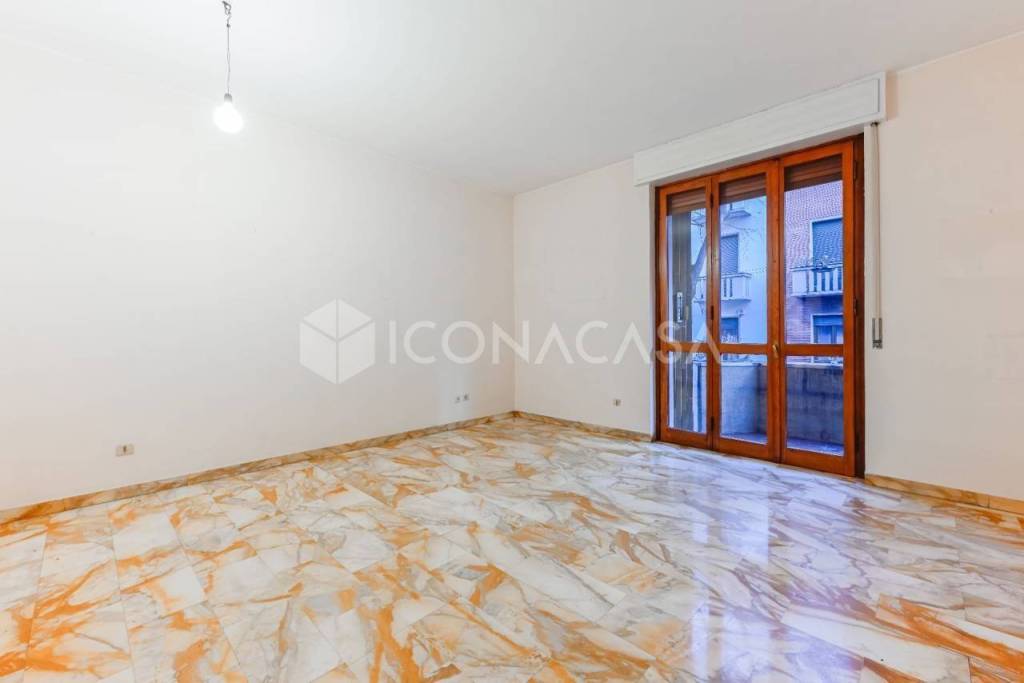 appartamento in vendita a Milano in zona Casoretto