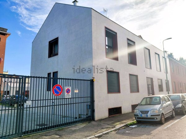 appartamento in vendita a Milano in zona Bicocca