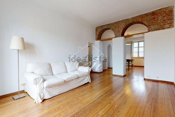 appartamento in vendita a Milano in zona Porta Genova