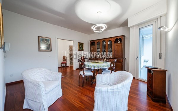 appartamento in vendita a Milano in zona Feltre