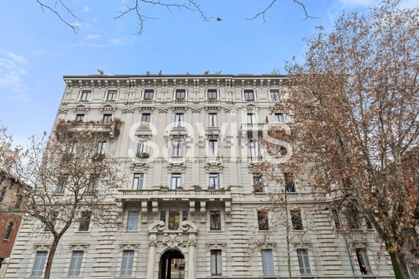 appartamento in vendita a Milano in zona Sempione