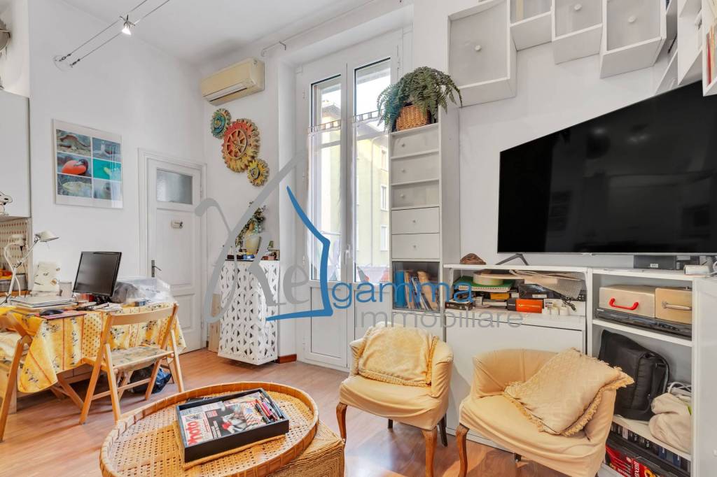 appartamento in vendita a Milano in zona Bocconi