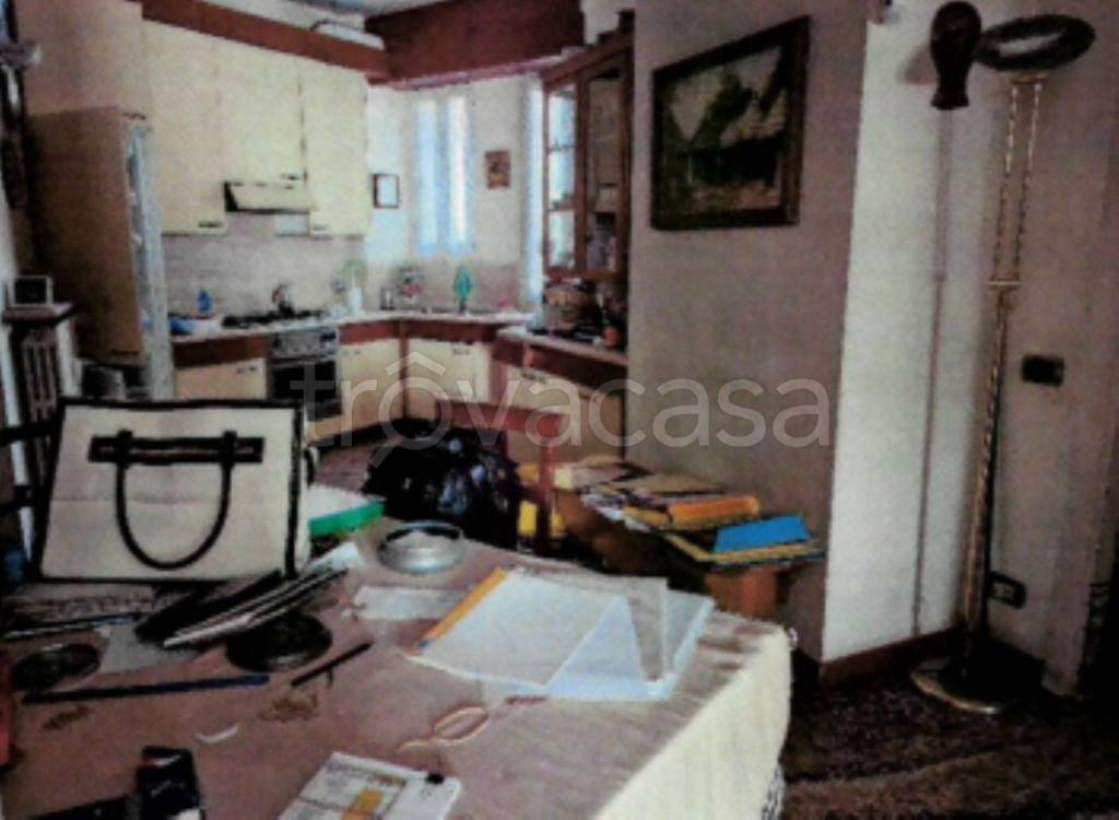 appartamento in vendita a Milano in zona Corvetto