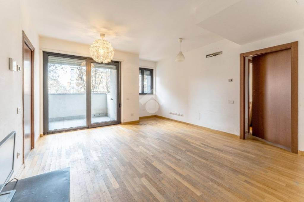 appartamento in vendita a Milano in zona Dergano