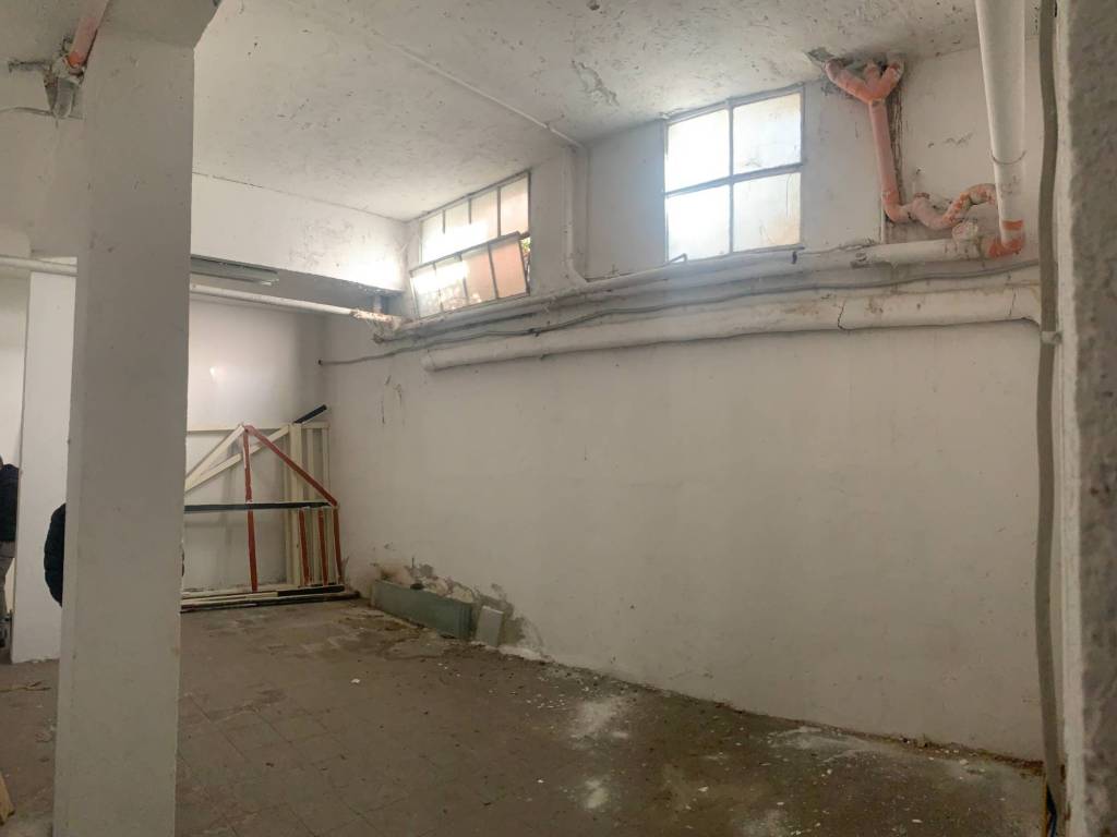 locale commerciale in vendita a Milano in zona Maggiolina