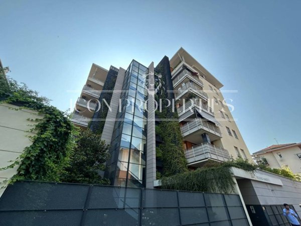 appartamento in vendita a Milano in zona Dergano