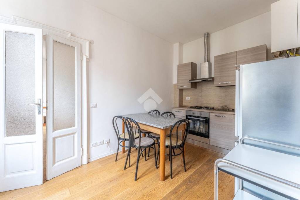 appartamento in vendita a Milano in zona Dergano