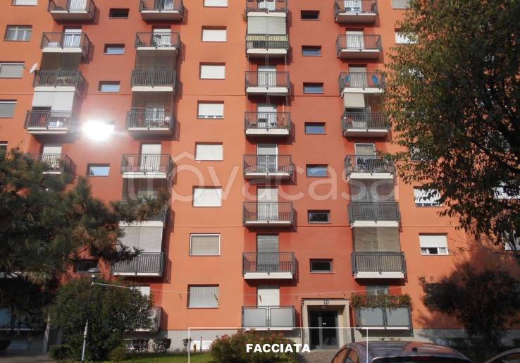 appartamento in vendita a Milano in zona Gallaratese