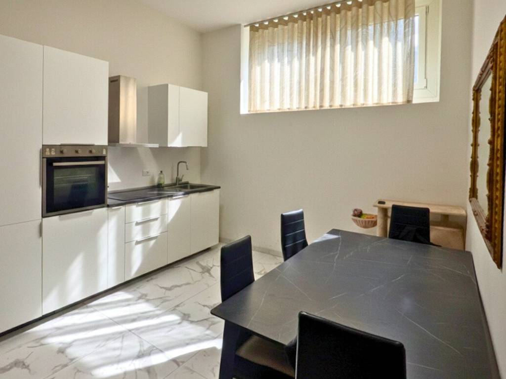 appartamento in vendita a Milano in zona Città Studi