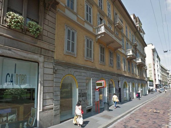 ufficio in vendita a Milano in zona Sant'Ambrogio