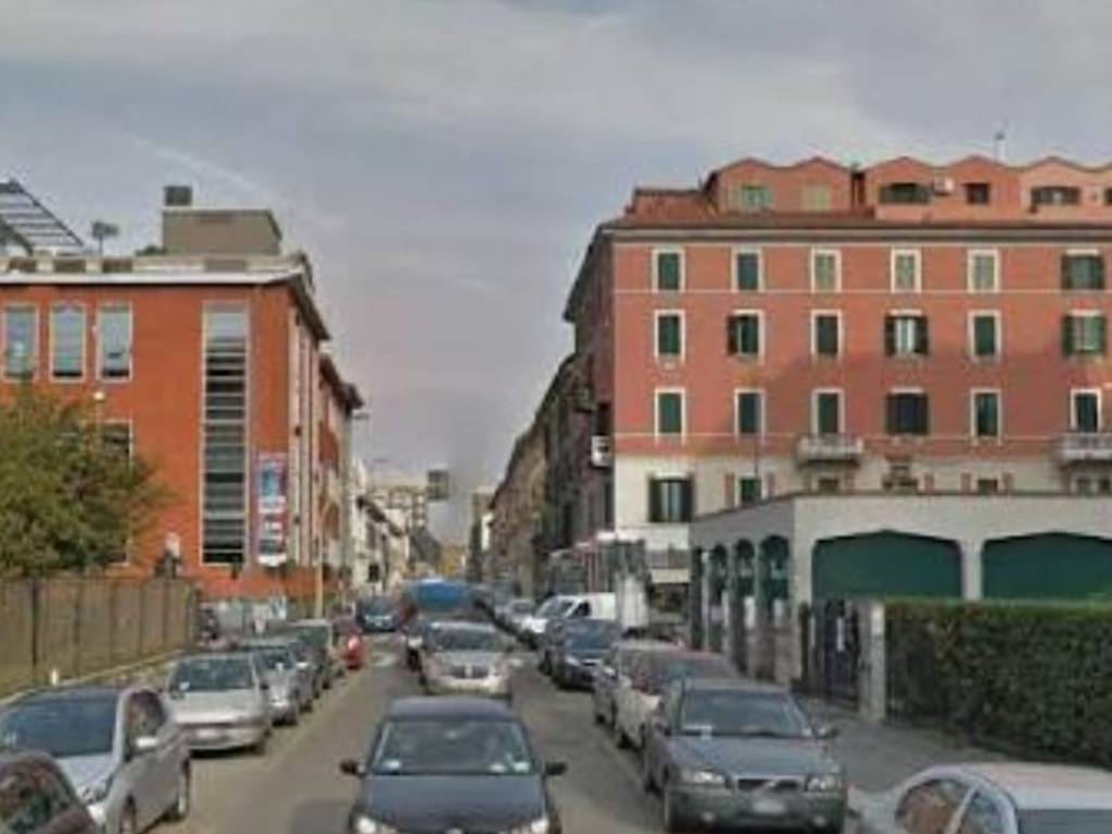 negozio in vendita a Milano in zona Solari