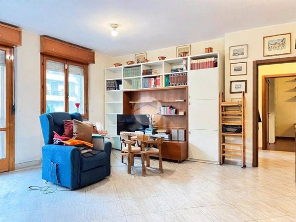 appartamento in vendita a Milano in zona Feltre