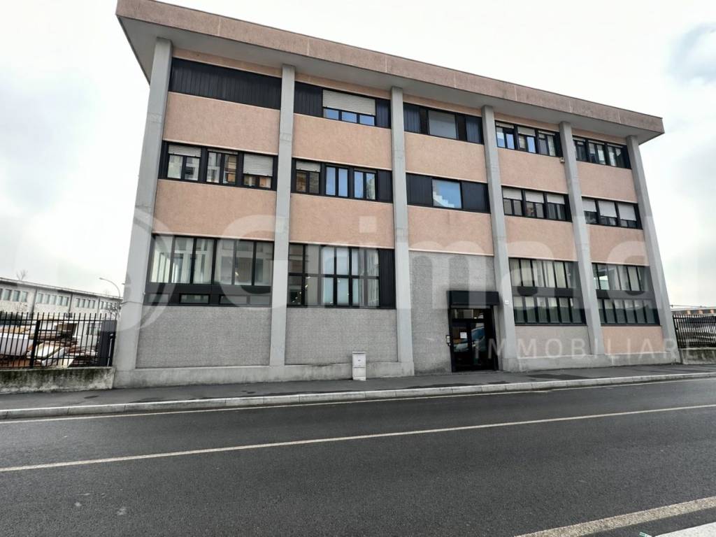 appartamento in vendita a Milano in zona Affori