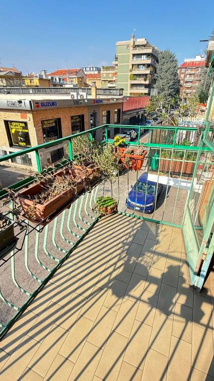 appartamento in vendita a Milano in zona Piazzale Lodi