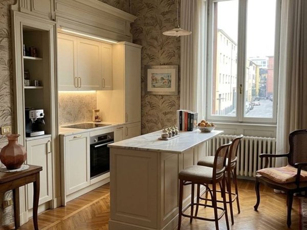 appartamento in vendita a Milano in zona Vigentino