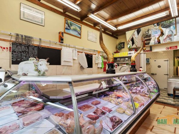 negozio in vendita a Milano in zona Centro Direzionale