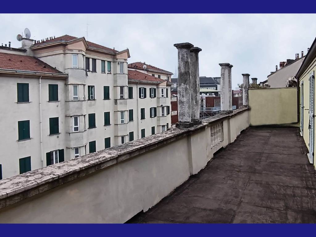 appartamento in vendita a Milano in zona Isola