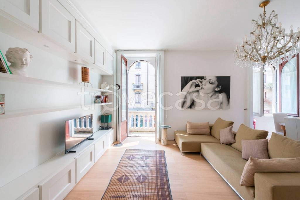 appartamento in vendita a Milano