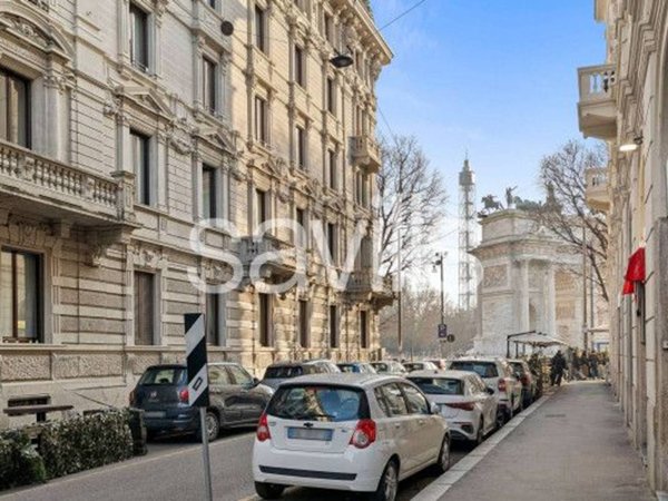 appartamento in vendita a Milano in zona Sempione