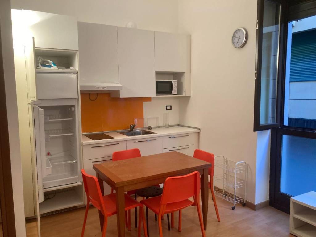 appartamento in vendita a Milano in zona Centro Direzionale