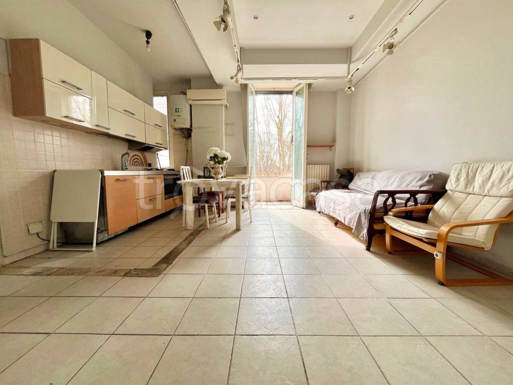 appartamento in vendita a Milano in zona Corvetto