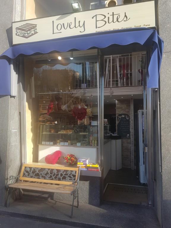 negozio in vendita a Milano in zona Centro Direzionale