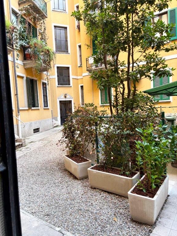 appartamento in vendita a Milano in zona Lambrate