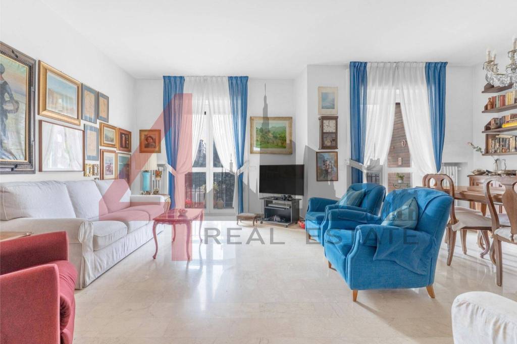 appartamento in vendita a Milano in zona Prato Centenaro