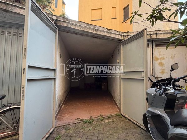 locale di sgombero in vendita a Milano in zona Città Studi