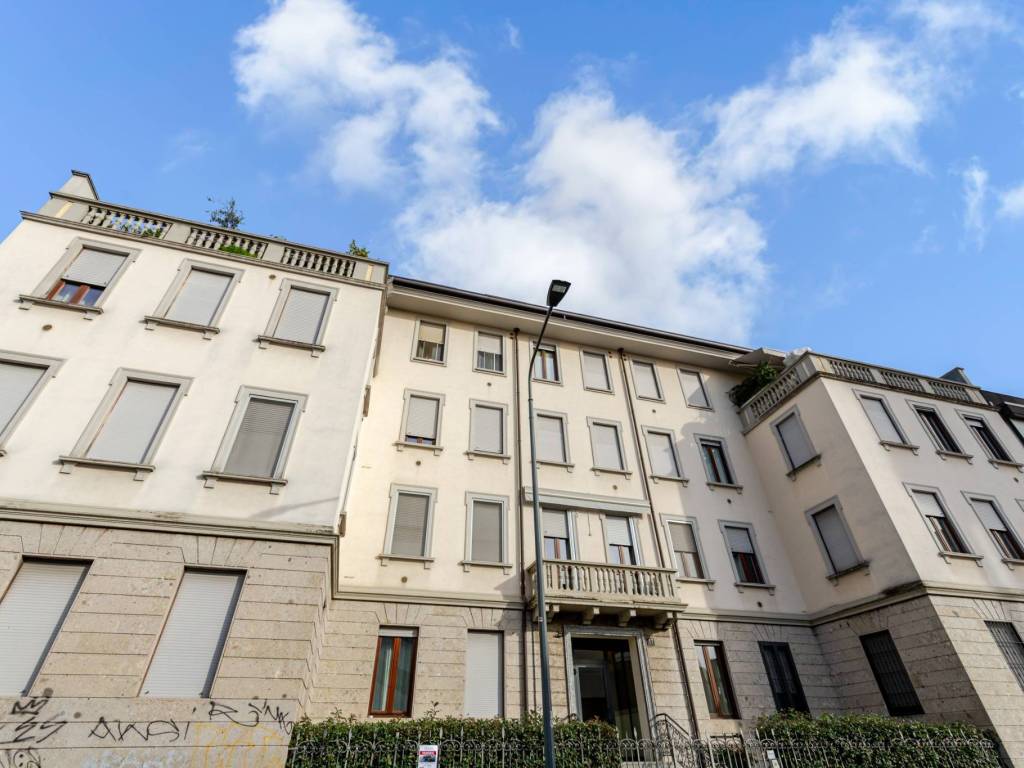 appartamento in vendita a Milano in zona Corvetto