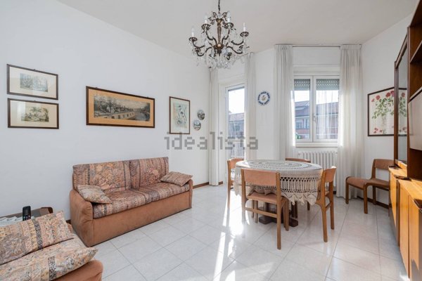 appartamento in vendita a Milano in zona Chiesa Rossa